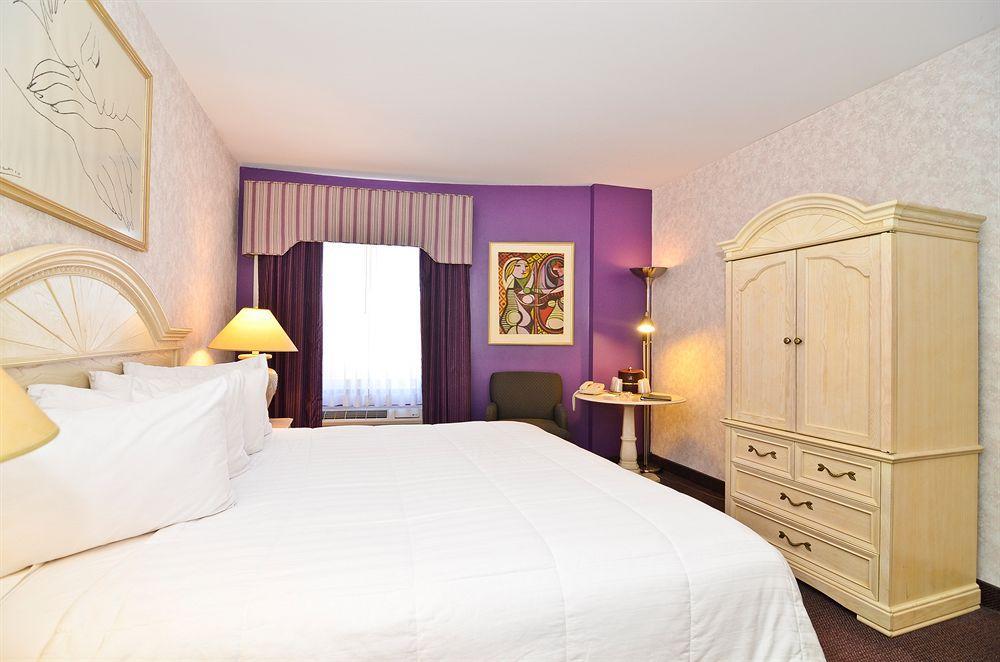 Best Western On The Avenue Μπάφαλο Δωμάτιο φωτογραφία