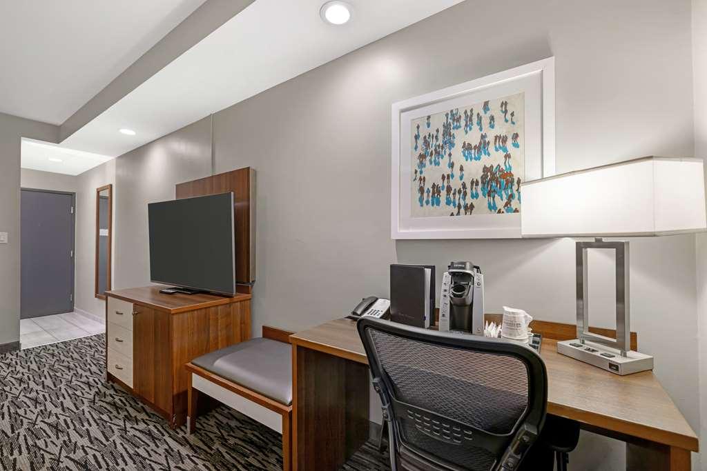 Best Western On The Avenue Μπάφαλο Δωμάτιο φωτογραφία
