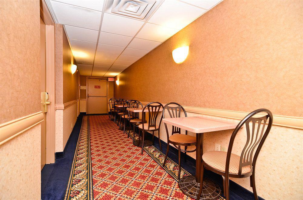 Best Western On The Avenue Μπάφαλο Εστιατόριο φωτογραφία